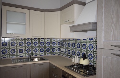 Sant'Agata sui Due Golfi House | House with garden in central position