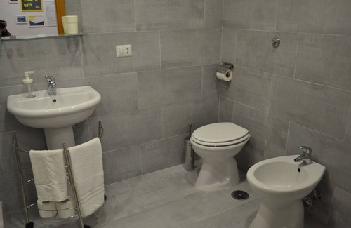 Naples City Centre Apartment | Ideal for families or groups of friends, located in the historic center.
