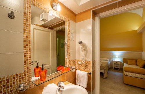 Torre Annunziata Bed & Breakfast | Il Giardino di Tonia - Oplontis Guest House - Bed & Garden -