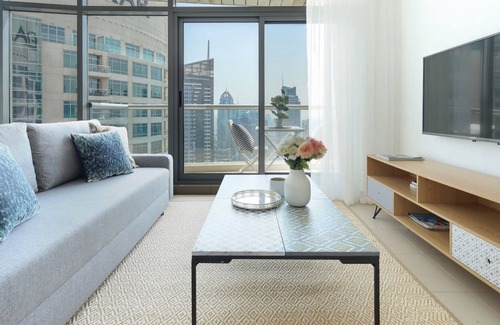 Dubai Marina Apartment | Impressive 1BR w/ Incredible Marina Views!