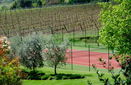 Civitella in Val di Chiana Villa | 575 m² Villa ∙ 17 bedrooms ∙ 33 guests