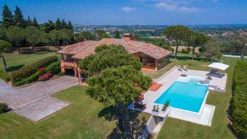 Saludecio Villa | 230 m² Villa ∙ 3 bedrooms ∙ 6 guests