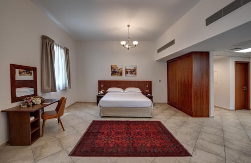 Motor City Apartment | J5 Studio Holiday Homes Uptown Motor City