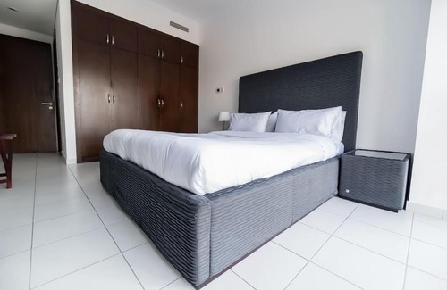 Dubai Marina Apartment | Key View - Marina Tower