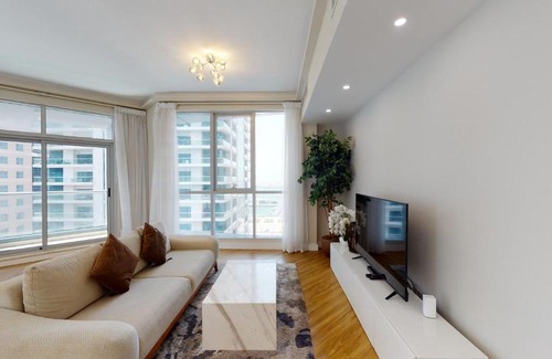 Dubai Marina Apartment | Key View - Torch Tower