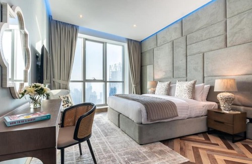 Dubai Marina Apartment | Key View - Torch Tower