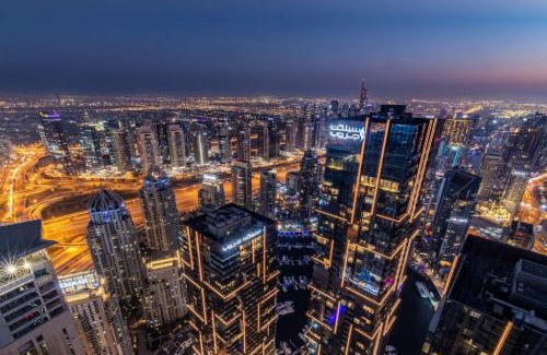 Dubai Marina Apartment | Key View - Torch Tower