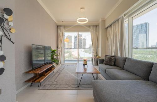 Jumeirah Village Circle Apartment | KeyHost - Large 1BR Apartment near Five hotel - Regent Court JVC - K370