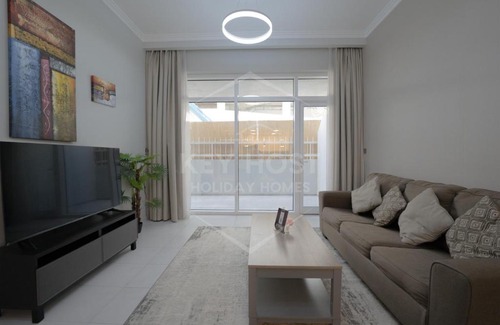 Jumeirah Village Circle Apartment | KeyHost - Regent Court JVC - KG20