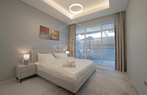 Jumeirah Village Circle Apartment | KeyHost - Regent Court JVC - KG20