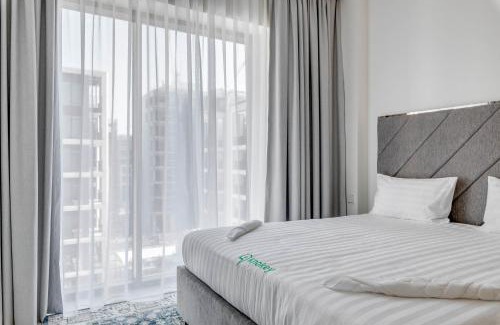 Dubai Apartment | Knokey Dubai Creek Beach with Lagoon Pool access