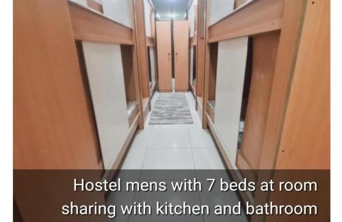 Old Dubai Hostel | LA Gold hostel capsule