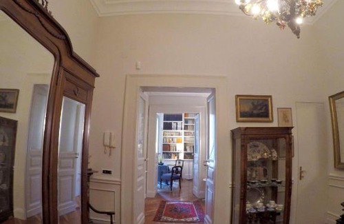 Montecalvario House | la stanza del filosofo