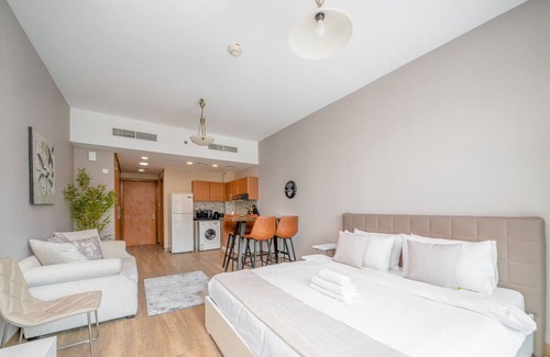 Dubai Production City Apartment | Lago Vista A | Studio