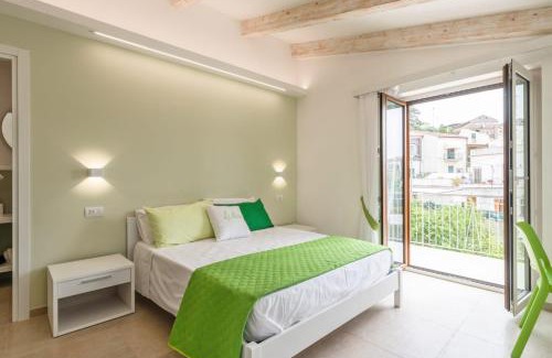 Massa Lubrense Apartment | LeMoon Holiday Home x7 con Terrazzo e Parcheggio - Sorrento Coast