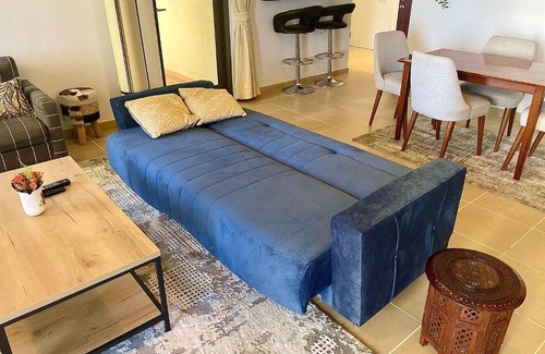 Dubai Marina Apartment | Lovely 1BR in JBR with sea view