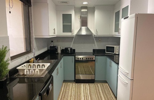 Dubai Marina Apartment | Lovely 1BR in JBR with sea view