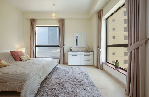Dubai Marina Apartment | Lovely two bedroom apartment next to the beach
