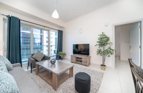 Dubai Marina Apartment | Luton Vacation Homes-Damac Heights Tower- Dubai Marina-21AB03