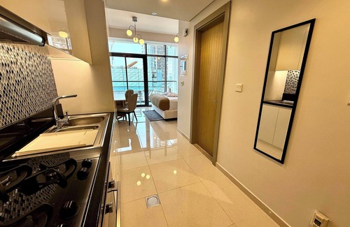 Sheikh Zayed Road Apartment | Lux BnB Aykon Tower