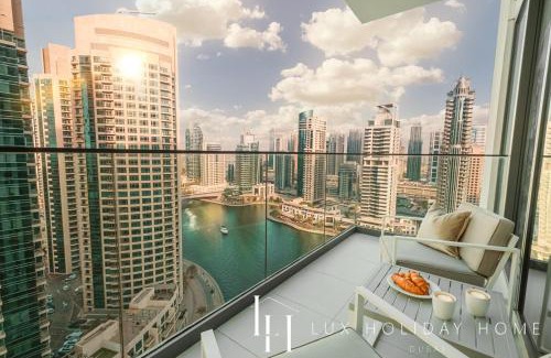 Dubai Marina Apartment | LUX Contemporary Suite with Full Marina View 5