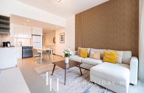 Bur Dubai Apartment | LUX The Downtown Zabeel View Suite