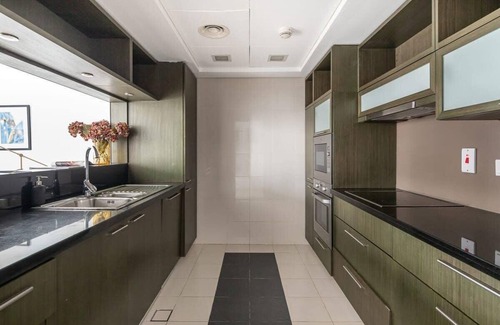 Downtown Dubai Apartment | Luxurious 2BR close to Burj Khalifa and Dubai Mall