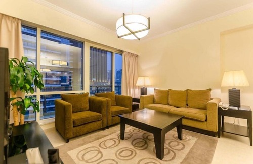 Dubai Marina Apartment | Luxury 1 Bedroom Apartment in Marina