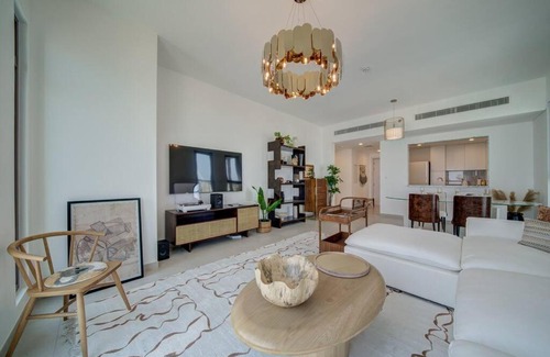 Umm Suqeim 3 Apartment | Luxury 2-bedroom apartment with Burj Al Arab view