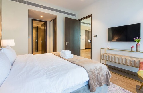 Al Sufouh 2 Apartment | Luxury 2 Br Apartment High Floor Sea View