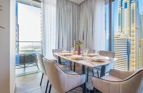 Al Sufouh 2 Apartment | Luxury 2 Br Apartment High Floor Sea View