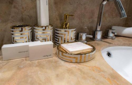 Downtown Dubai Apartment | Luxury 2BR Burj Khalifa Fountain View with Pool, Gym, and Near Dubai Mall