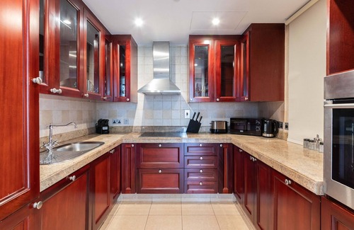 Downtown Dubai Apartment | Luxury Living Next to Dubai Mall & Burj Khalifa