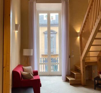 Montecalvario House | Maison Des Fleurs
