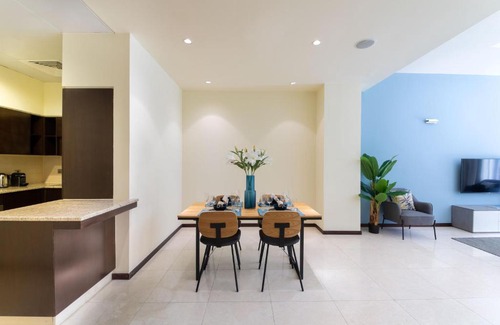 Palm Jumeirah Apartment | Maison Privee - Luxury 1BR Apt Few Steps Away from the Beach