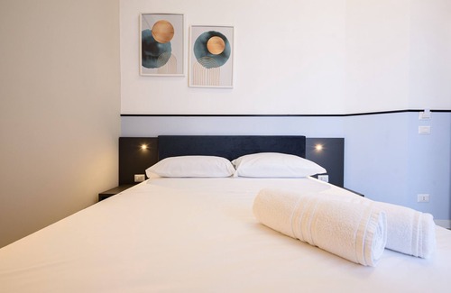 Arenella House | Maria Theresa Rooms & Garden - Camera 1