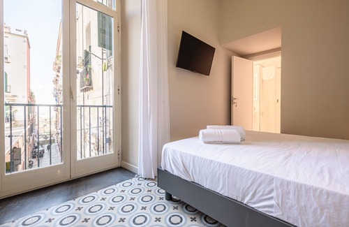 Arenella House | Maria Theresa Rooms & Garden - Camera 1