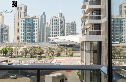 Jumeirah Lake Towers Apartment | Mira Holiday Homes - 2 bedroom in Green Lakes - JLT