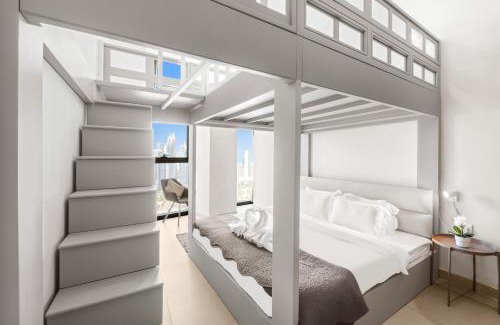 Downtown Dubai Apartment | Modern 2BR with Balcony Sea Views and Pool, Gym Near Attractions