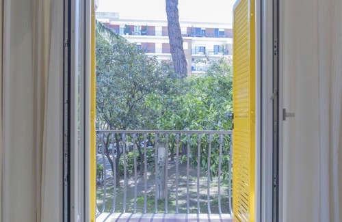 Sorrento Historic Centre Apartment | Modern Apartment with Terrace, Swimming Pool&Tennis