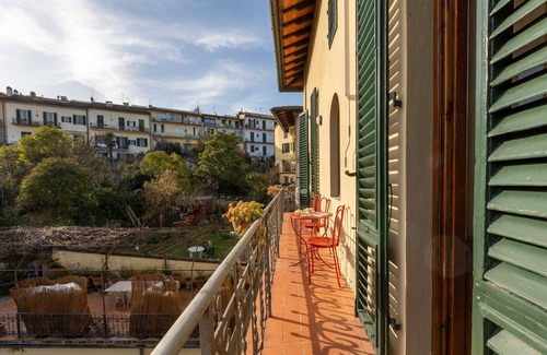 Oltrarno Apartment | Modern, Bright and Spacious 2-Bedroom Apartment
