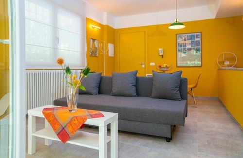 Quartiere XIII Aurelio Apartment | Modern, cosy Garden-Suite, parking u.r.