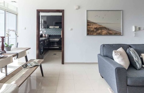 Dubai Marina Apartment | Modern & Serene 2BR Apartment with Marina Views!