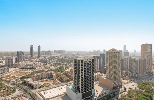 Jumeirah Village Circle Apartment | Modern Studio with Sofa Bed in JVC-