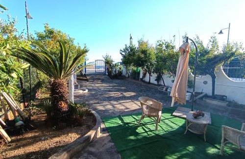 Gianola Apartment | Monolocale Tirreno studio seafront