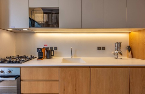 Al Satwa Apartment | Mood 45 - Deluxe Studio