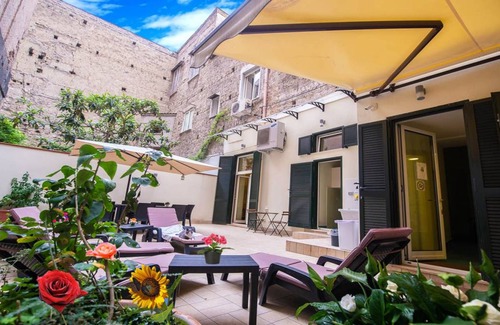 Naples City Centre House | Motel