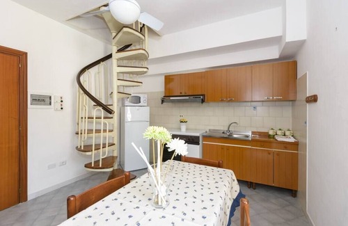 Marina del Cantone Apartment | Musdea, Mimì sul Mare. Apartmet with private beach