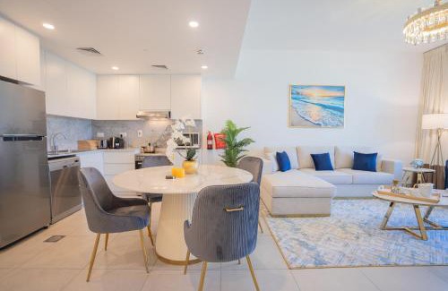 Umm Suqeim 3 Apartment | Nasma Luxury Stays - Fancy Apartment With Balcony Close To MJL's Souk