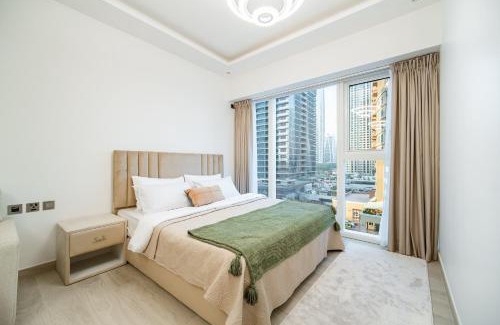 Jumeirah Lake Towers Apartment | Near Metro & Free Baby Gear - Spacious JLT Studio